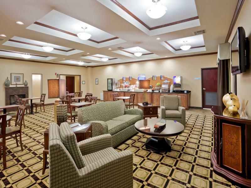 Holiday Inn Express Hotel & Suites Dumas By Ihg Eksteriør billede