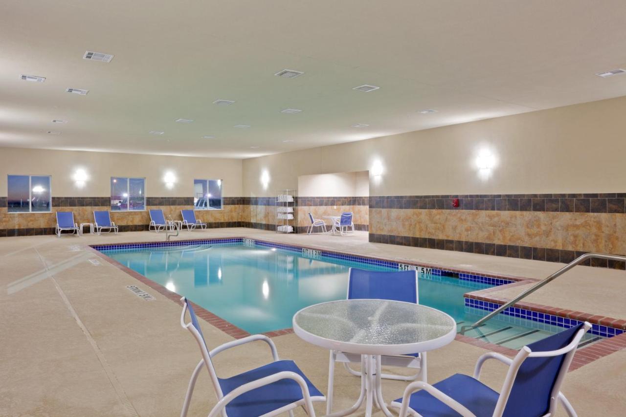 Holiday Inn Express Hotel & Suites Dumas By Ihg Eksteriør billede